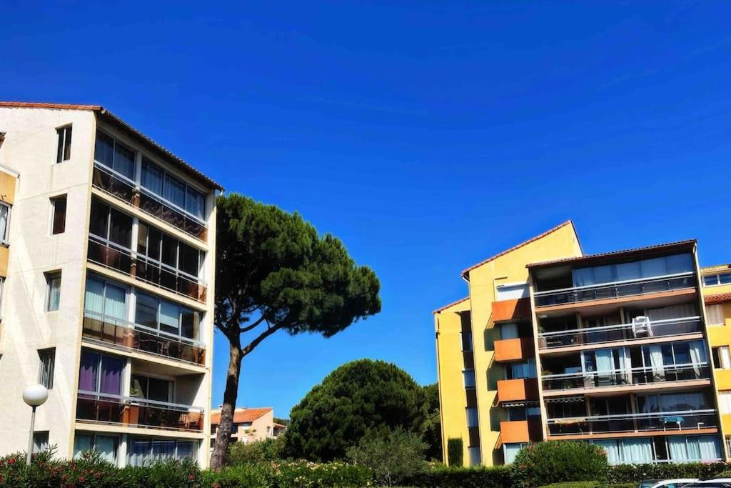 Vintage 90 M2 Duplex Classe Appartement Fréjus